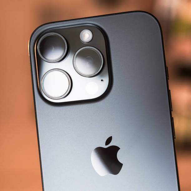 Apple Reverts Design Change on iPhone 16 Pro, Reinstitutes mmWave Antenna Window on iPhone 17 Pro Models