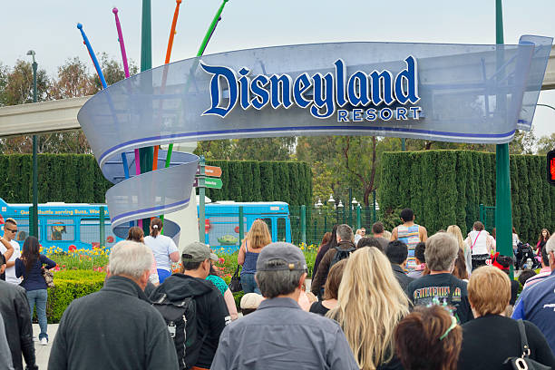 Mysterious Odor Sends Disneyland Cast Members to Hospitals